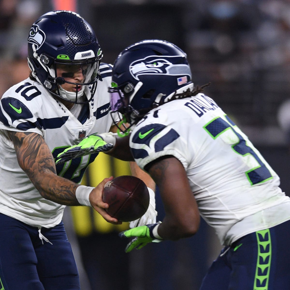 Tyler Lockett fires back at Seahawks fans after dodging hit