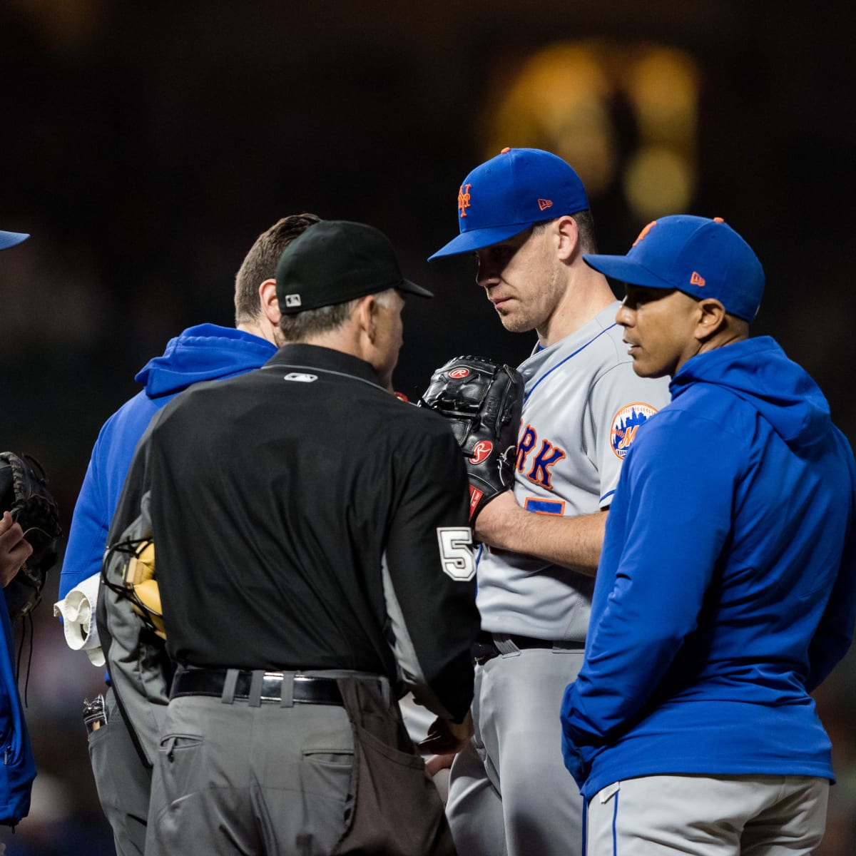 Giants limp home after an uninspired, sloppy loss to the woeful Mets