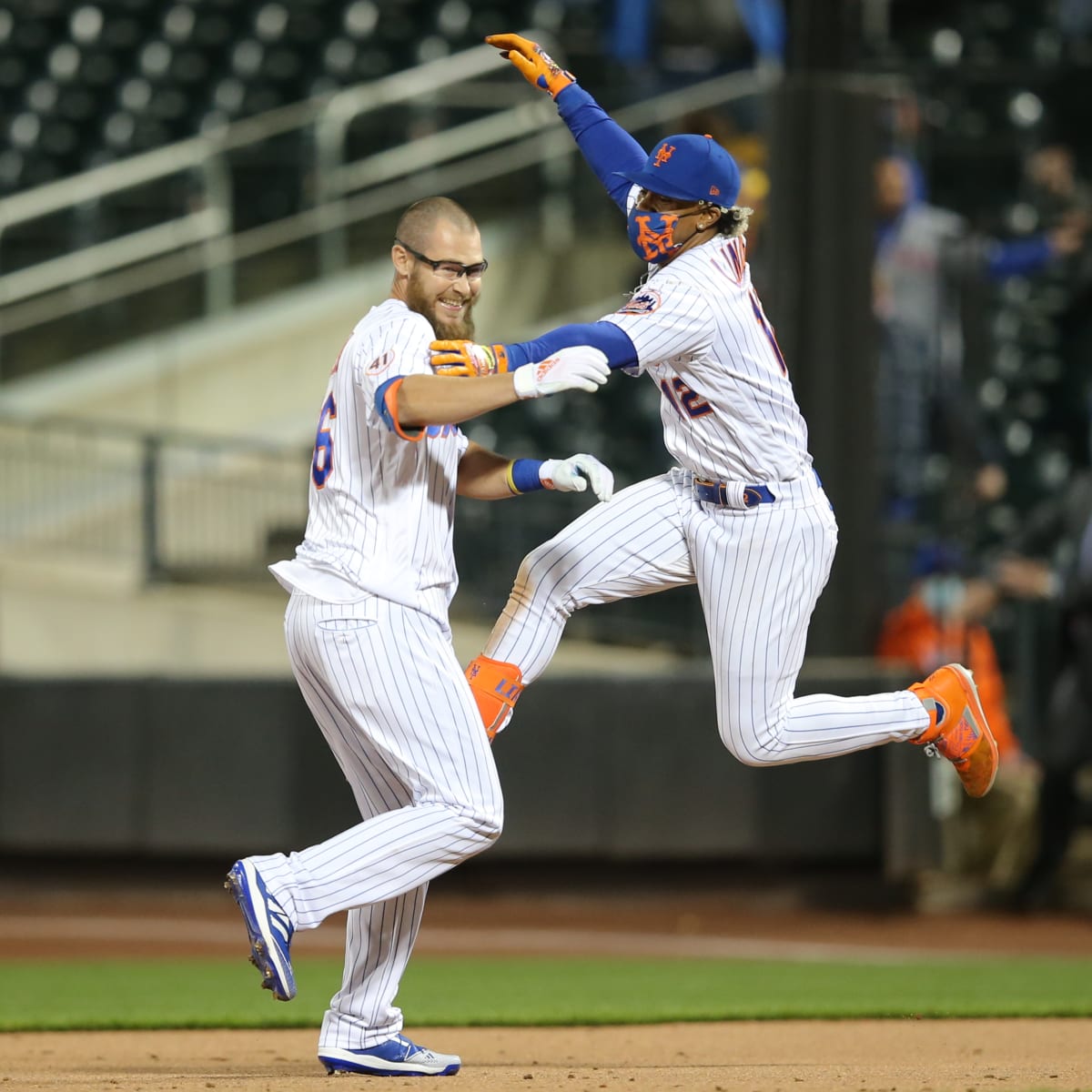 Mets place Tomás Nido on injured list, call up Patrick Mazeika and Trevor  Williams