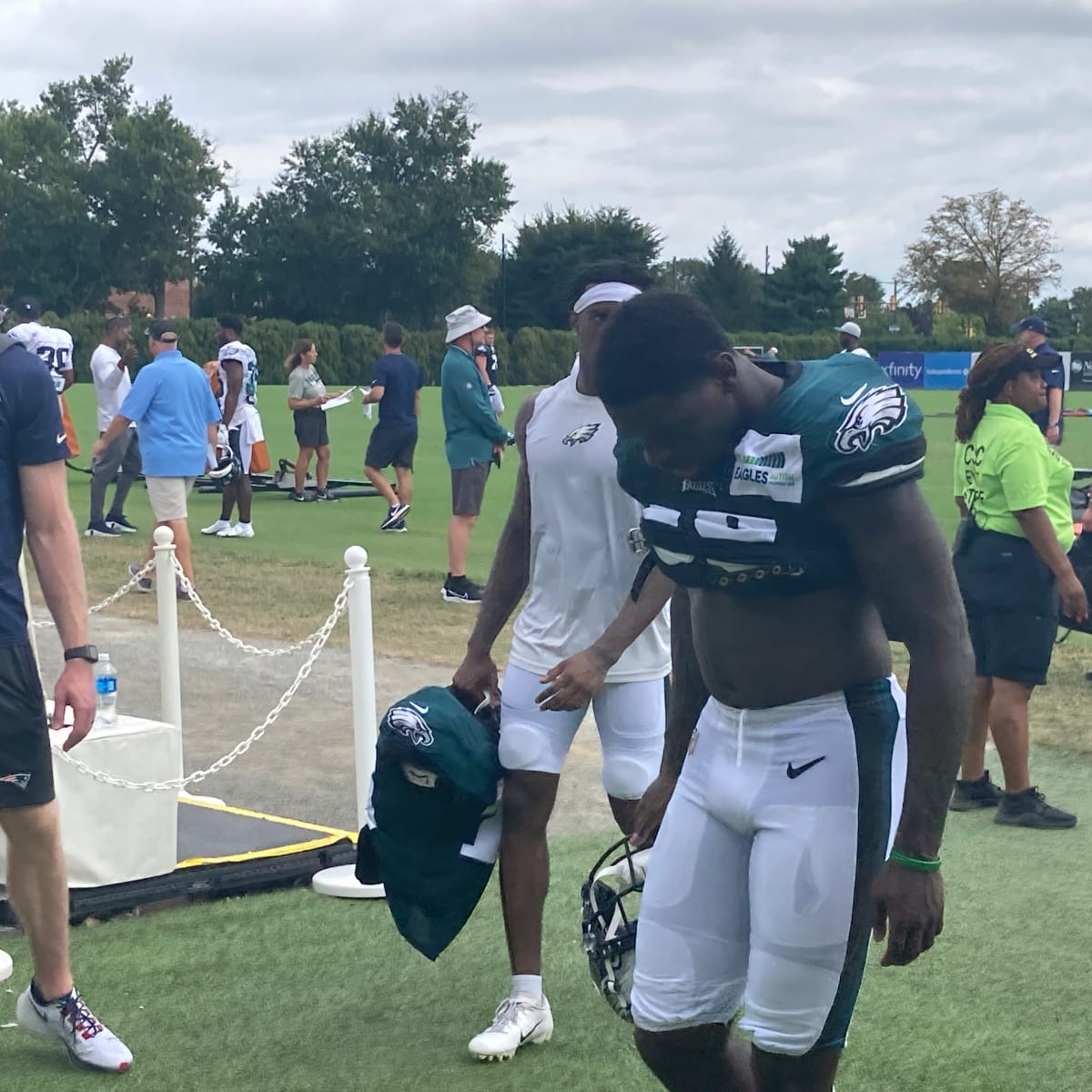 Philadelphia Eagles Ex Jalen Reagor Signs with New England Patriots  Practice Squad - Sports Illustrated Philadelphia Eagles News, Analysis and  More