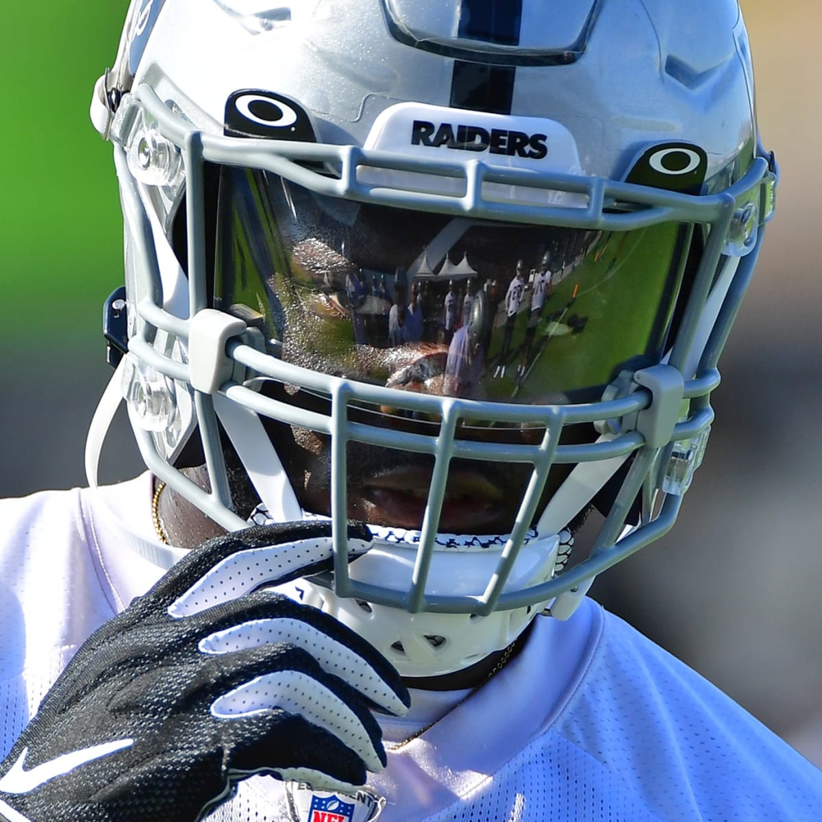 Raiders rookie Alex Leatherwood brings a dedicated and serious