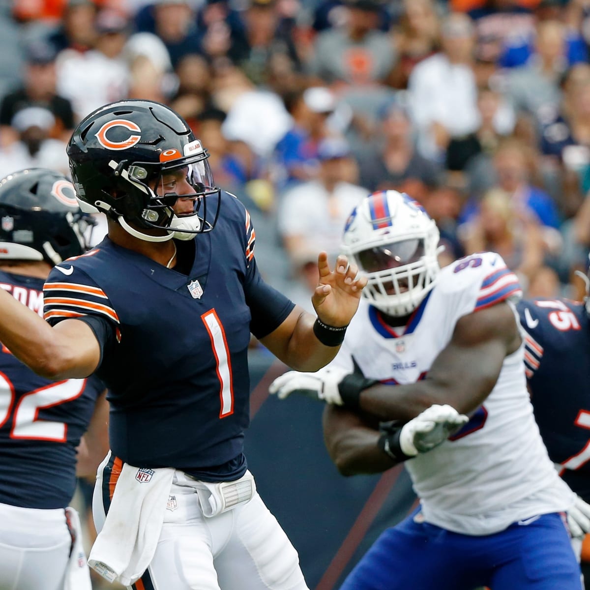 Bears' Justin Fields throws brutal interception off Commanders defender's  helmet near end zone