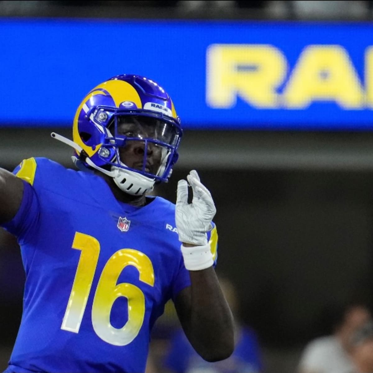 FINAL: Los Angeles Rams Fall to Las Vegas Raiders 34-17 - Sports  Illustrated LA Rams News, Analysis and More