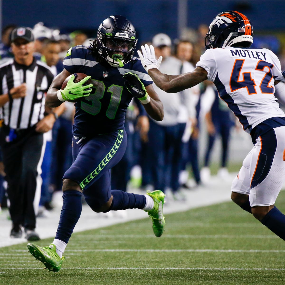 Broncos beat Seahawks 30-3 in first game with fans at Lumen Field