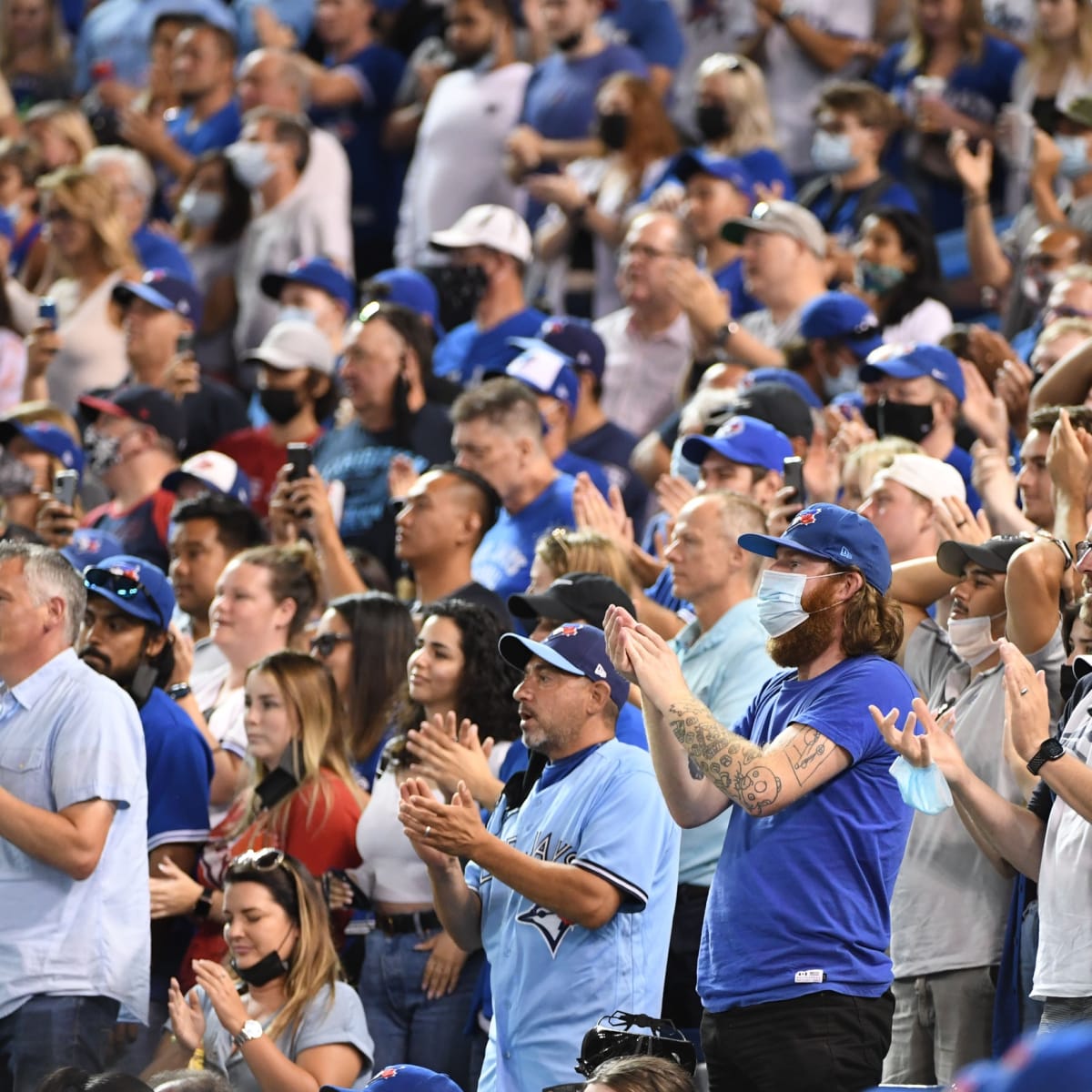 Blue Jays to require full vaccination, eye potential Rogers Centre