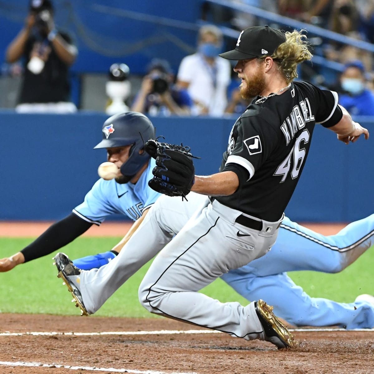 Mother of Blue Jays top pitching prospect Alek Manoah can't contain  excitement during his debut 