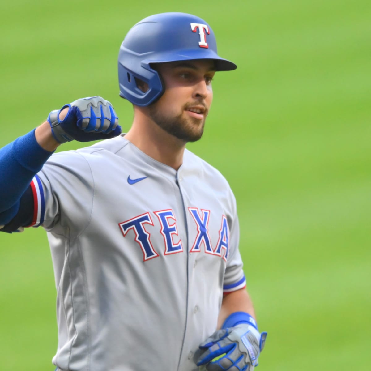 Rangers give Sam Huff a chance to play more at 1B with Nathaniel