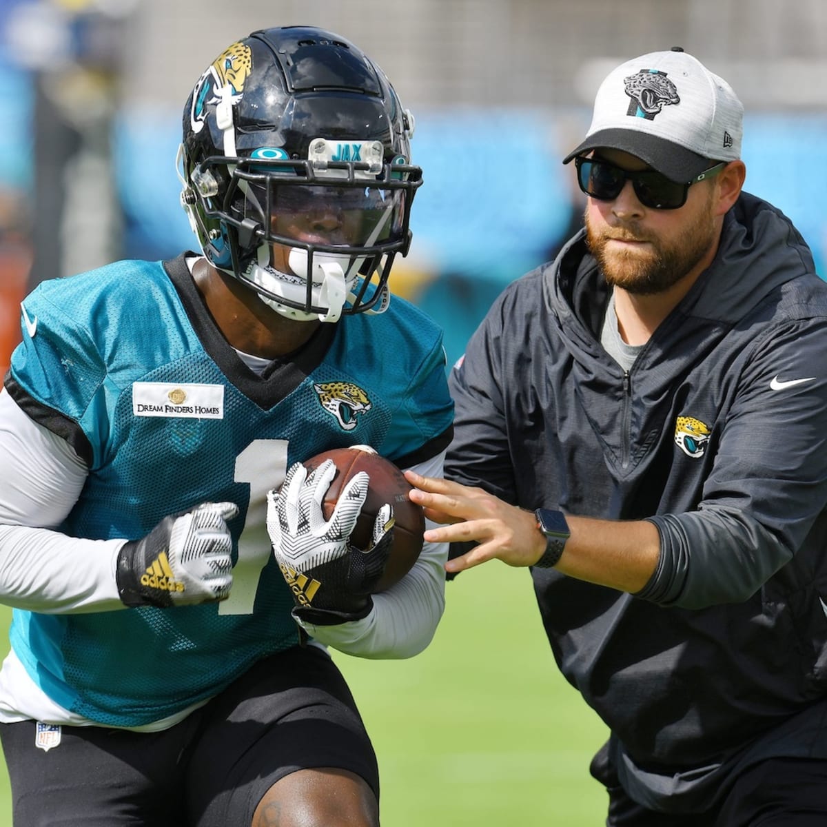 Jaguars rookie RB Travis Etienne to undergo foot surgery, miss 2021 season