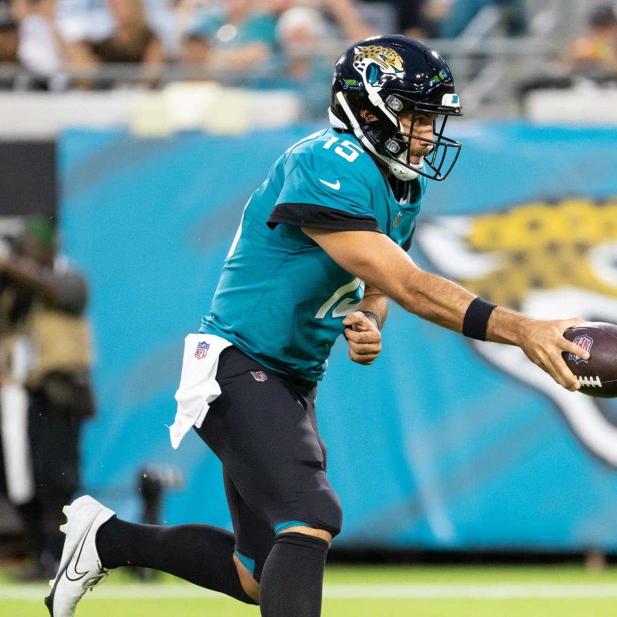 NFL on X: TRADE ALERT: Eagles acquire QB Gardner Minshew from the Jaguars  in exchange for a conditional 2022 sixth-round pick.   / X