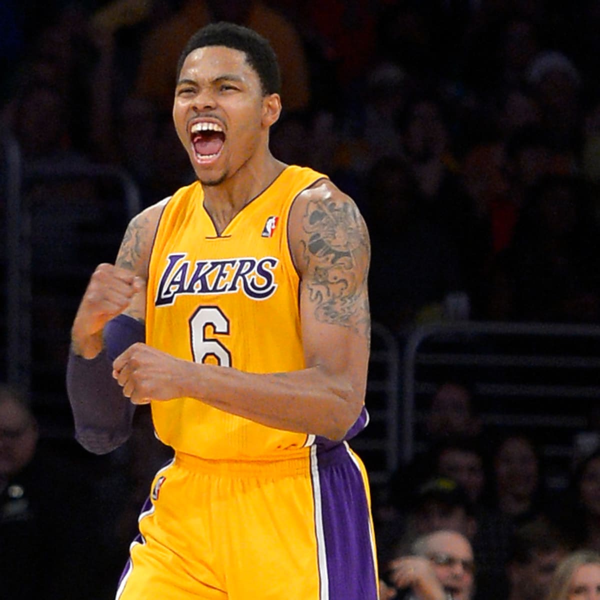 Report: Kent Bazemore turned down offer with more money and years from  Warriors to join Lakers - Lakers Daily