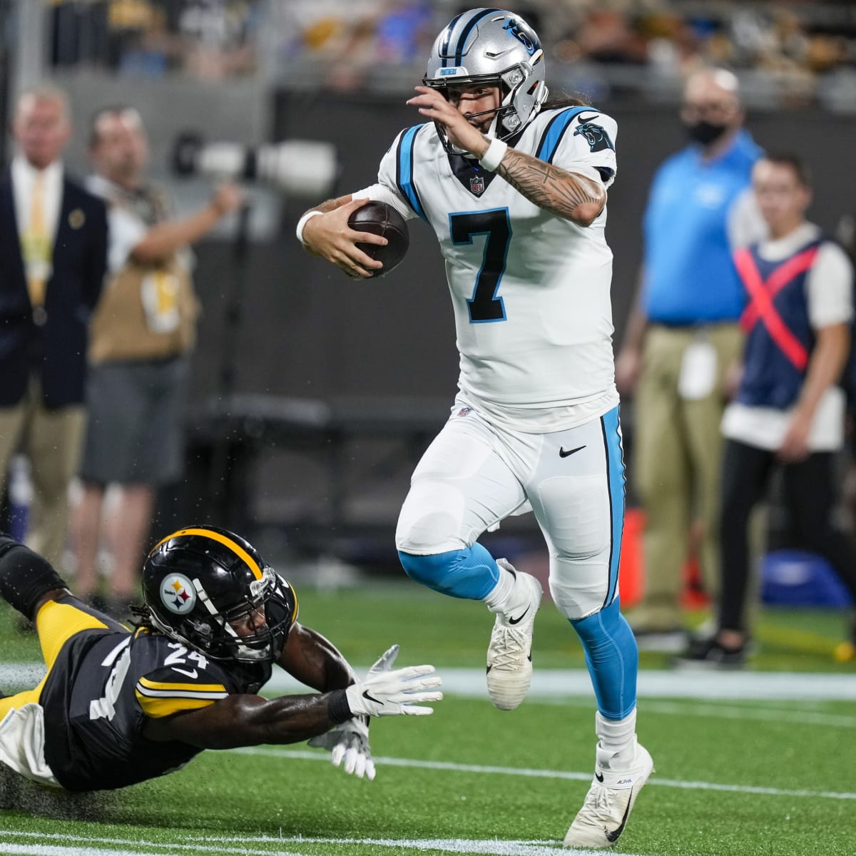 Carolina Panthers make former XFL star PJ Walker backup to QB Sam Darnold,  release 2019 third-round pick Will Grier - ABC11 Raleigh-Durham