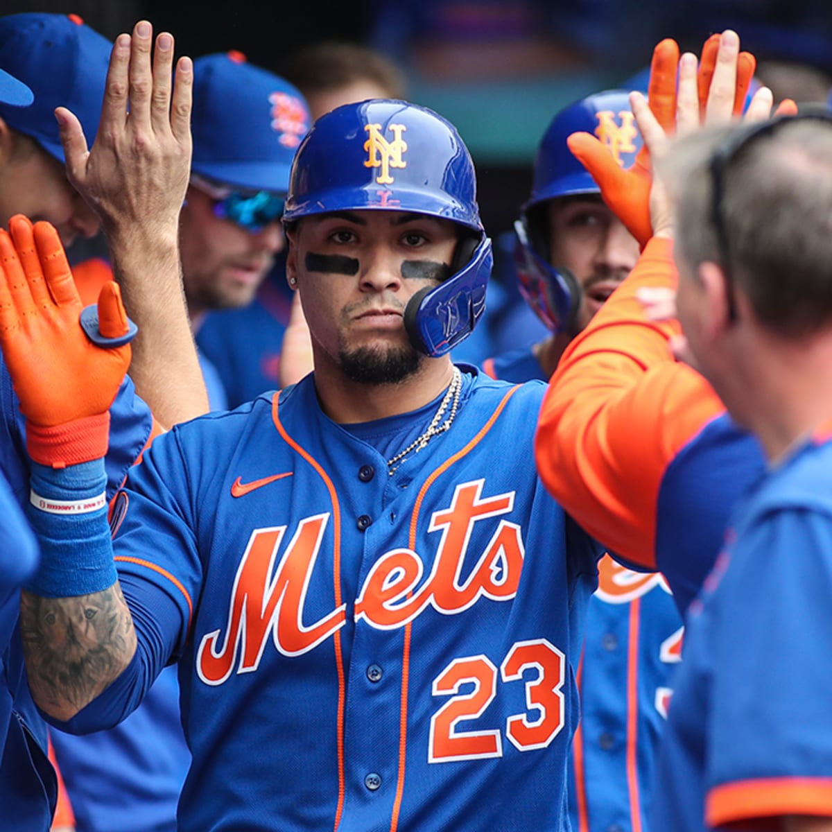 Mets condemn Javier Baez, other players for 'thumbs down' gesture