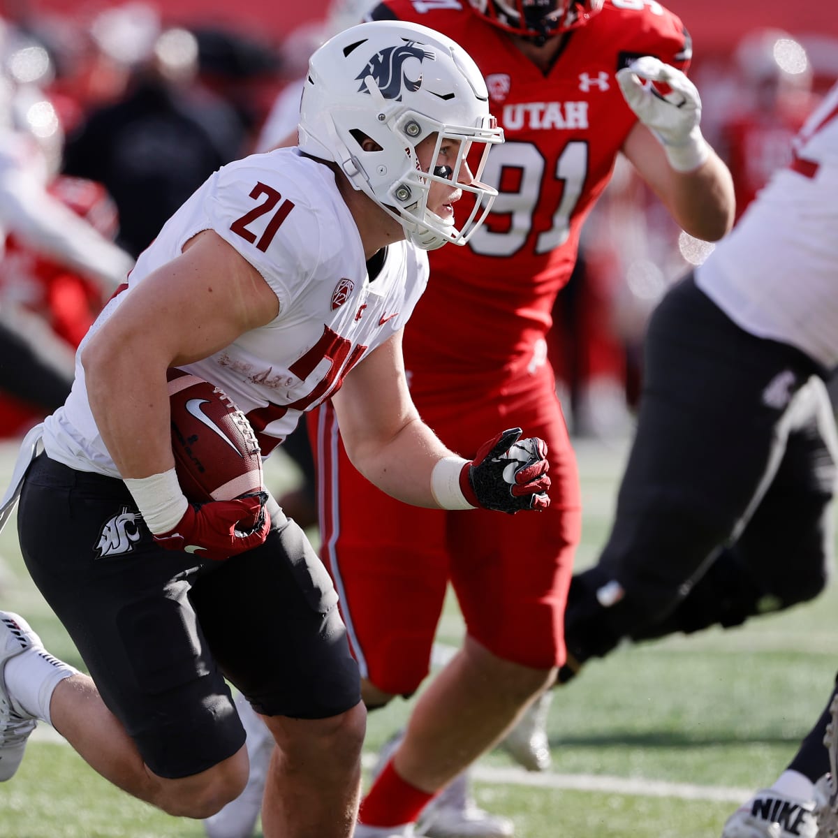 Max Borghi (Washington St) 2022 NFL Draft Class Film Study 