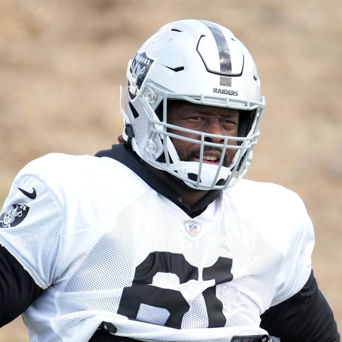 Raiders' Gerald McCoy gets back jersey No. 93