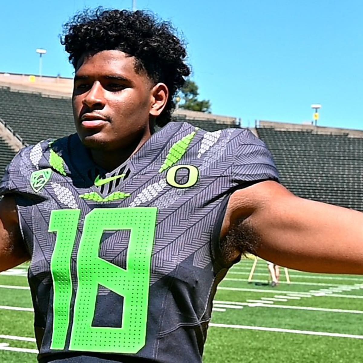 Oregon Ducks football recruiting class jumps into top 10, leapfrogs  Alabama, LSU, Scorebook Live