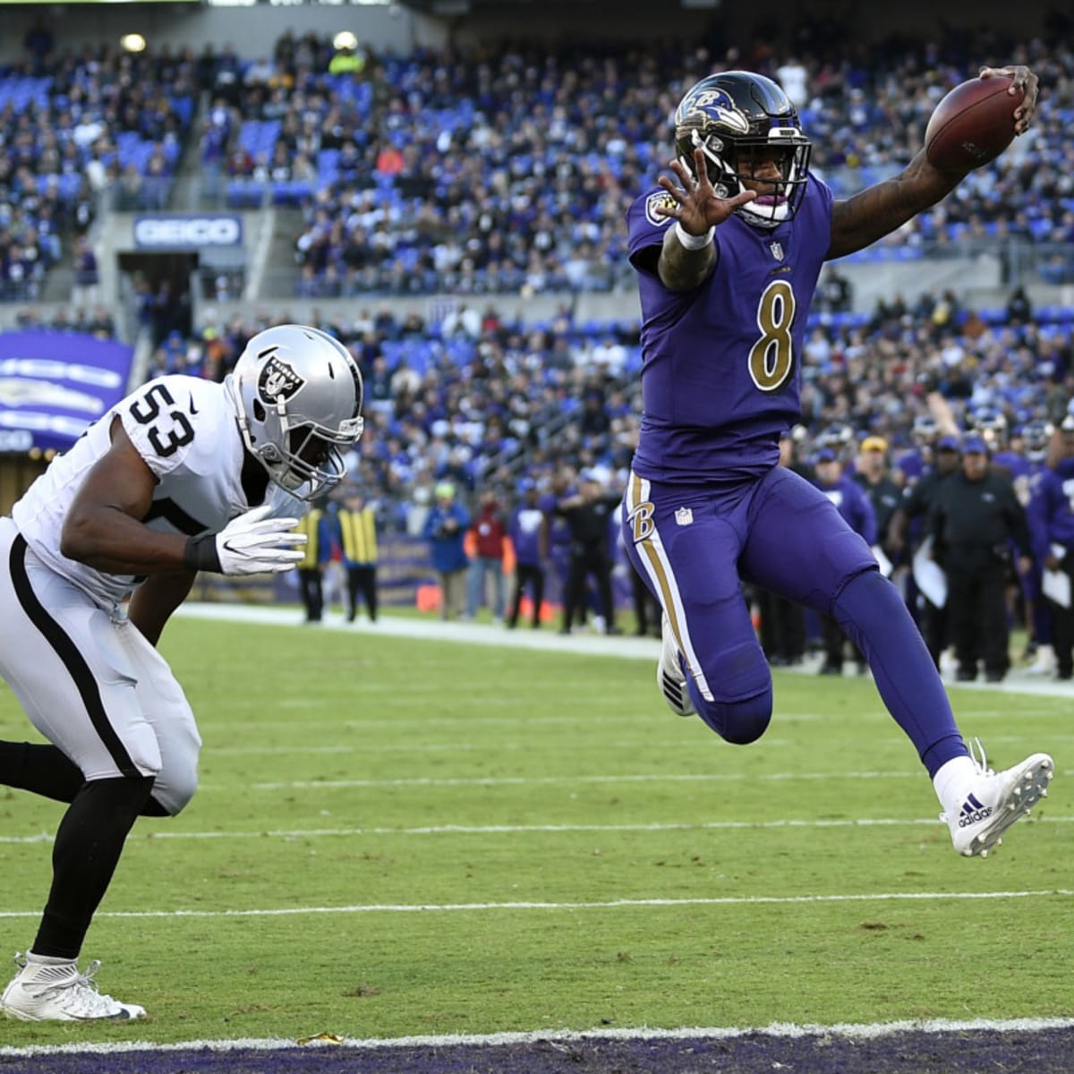 Raiders Bracing for Lamar Jackson, Stopping Ravens Run Game