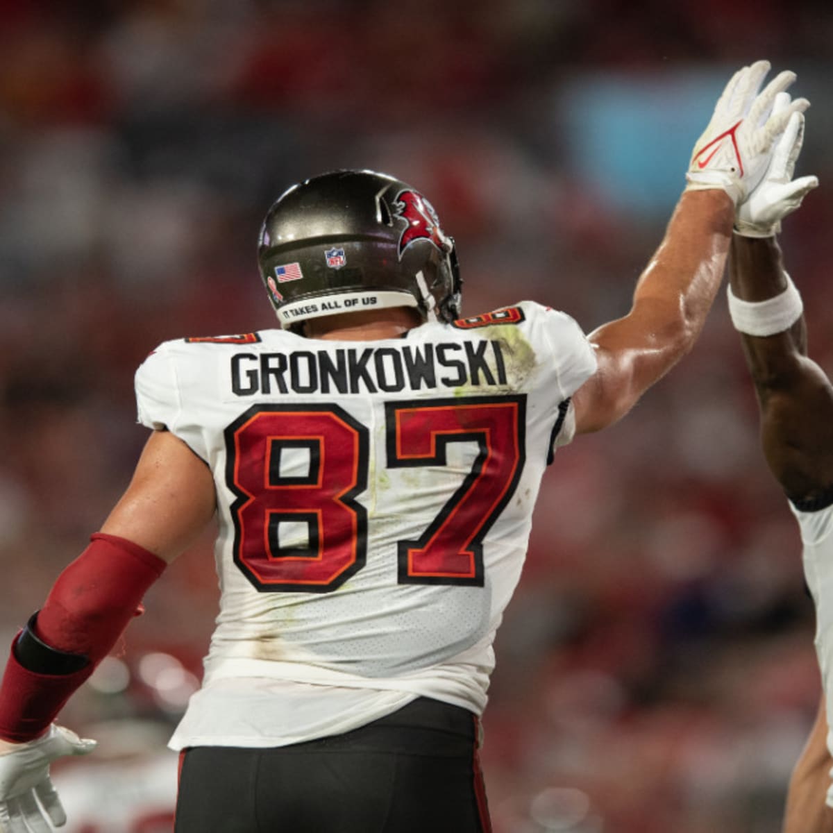 Game Recap: Cowboys Lose Opener to Bucs, 19-3