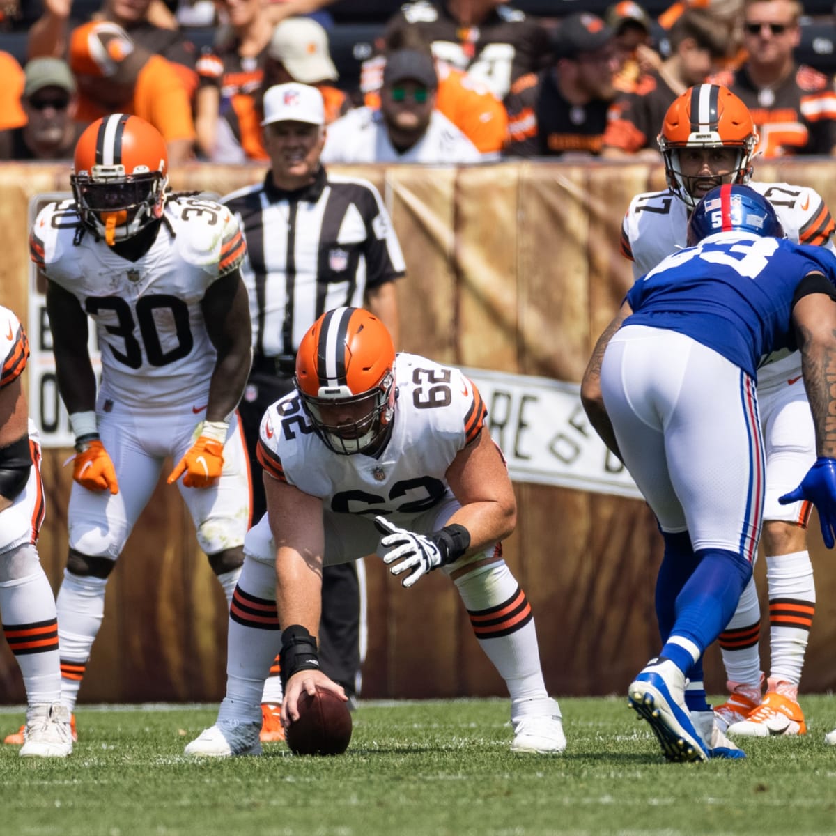 Cleveland Browns guard Michael Dunn (68) before an NFL football game  against the Carolina Panthers, Sunday, Sep. 11, 2022, in Charlotte, N.C.  (AP Photo/Brian Westerholt Stock Photo - Alamy