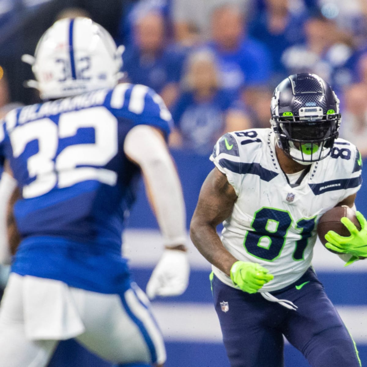 Efficient Wilson leads Seahawks past Colts 28-16 in opener