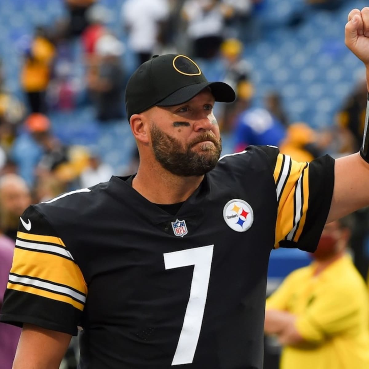 Roethlisberger quiets doubters in Steelers' opener