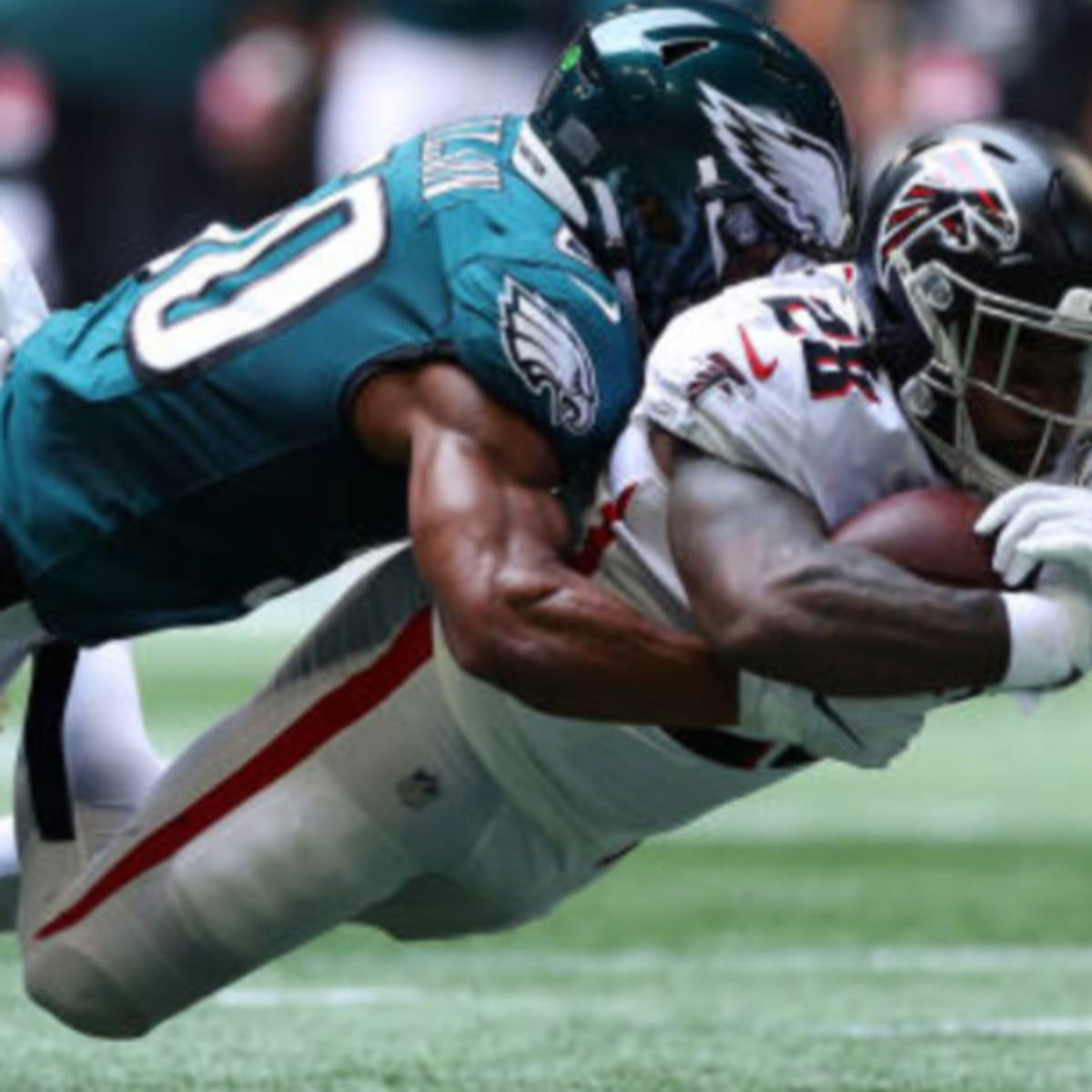 Eagles players celebrate Week 1 blowout win over the Falcons