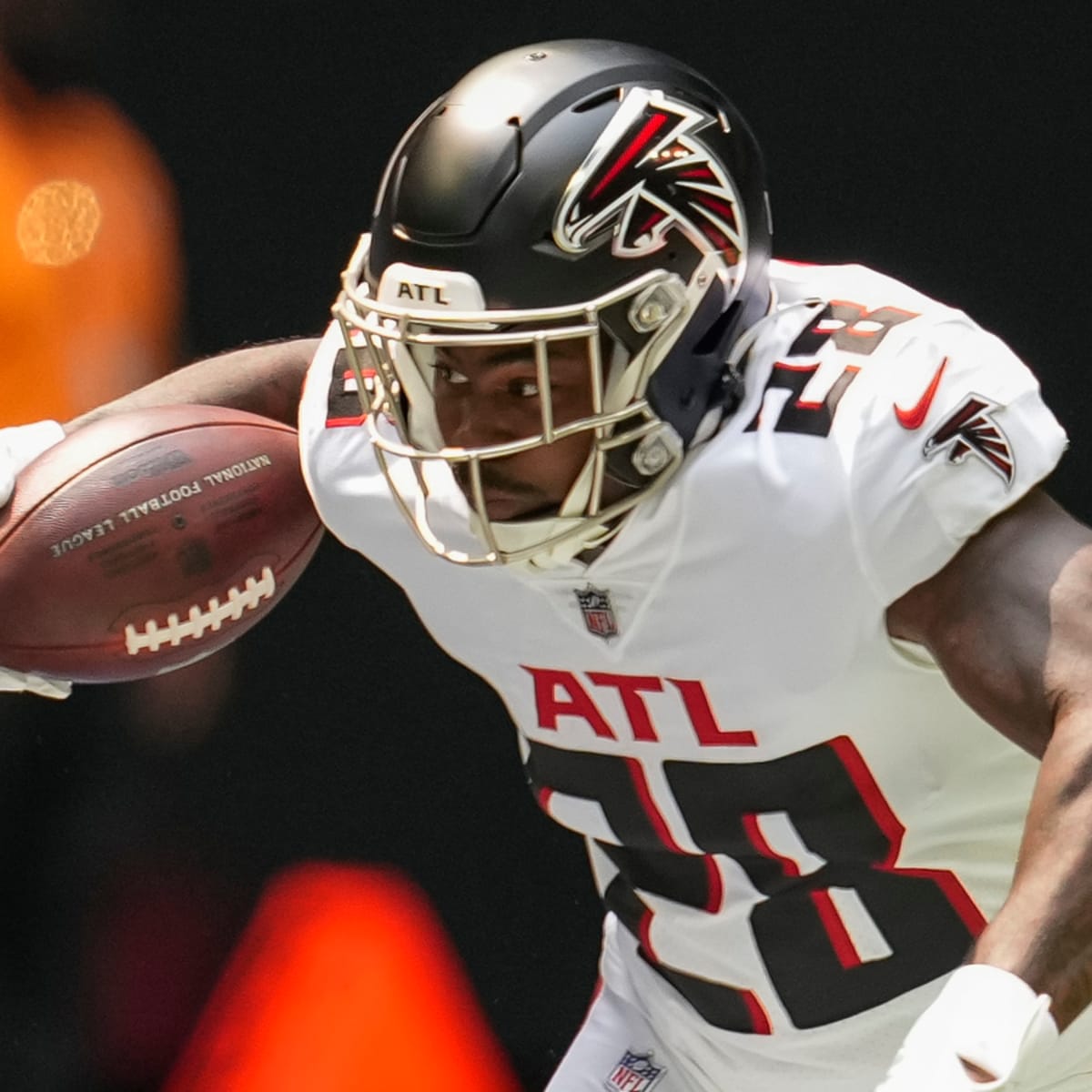 Falcons sign veteran running back Mike Davis - The Falcoholic