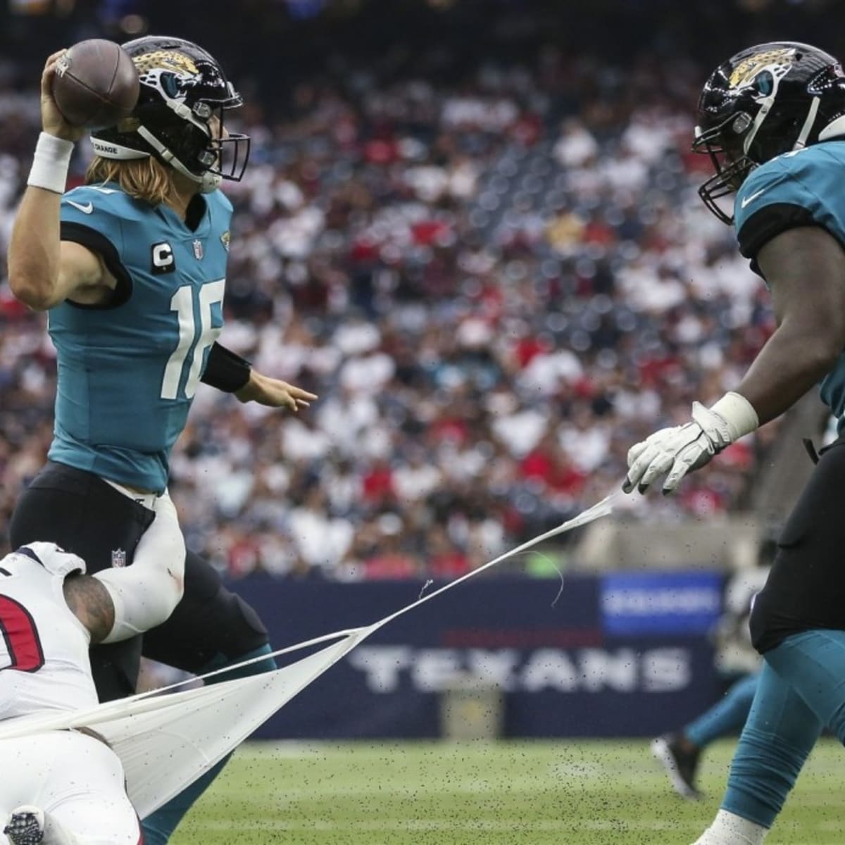 New coach, new QB, same bad Jaguars in 37-21 loss to Texans