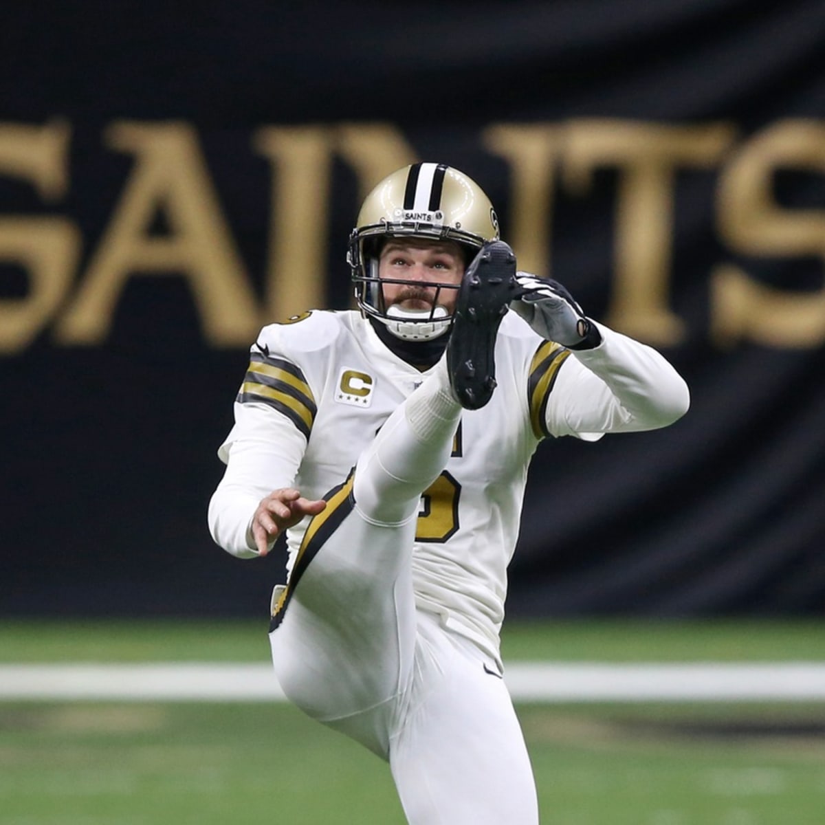 Is Thomas Morstead a better punter option for the Jets than Braden Mann in  2023? - Gang Green Nation