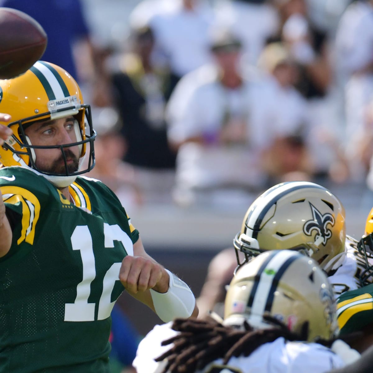 Twitter takes its shots with Aaron Rodgers jabs after Packers' upset loss