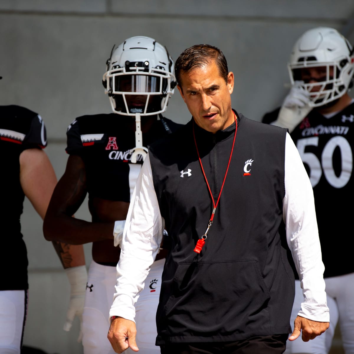 Football's Standout Season Ends with 24-21 Peach Bowl Loss to Georgia -  University of Cincinnati Athletics