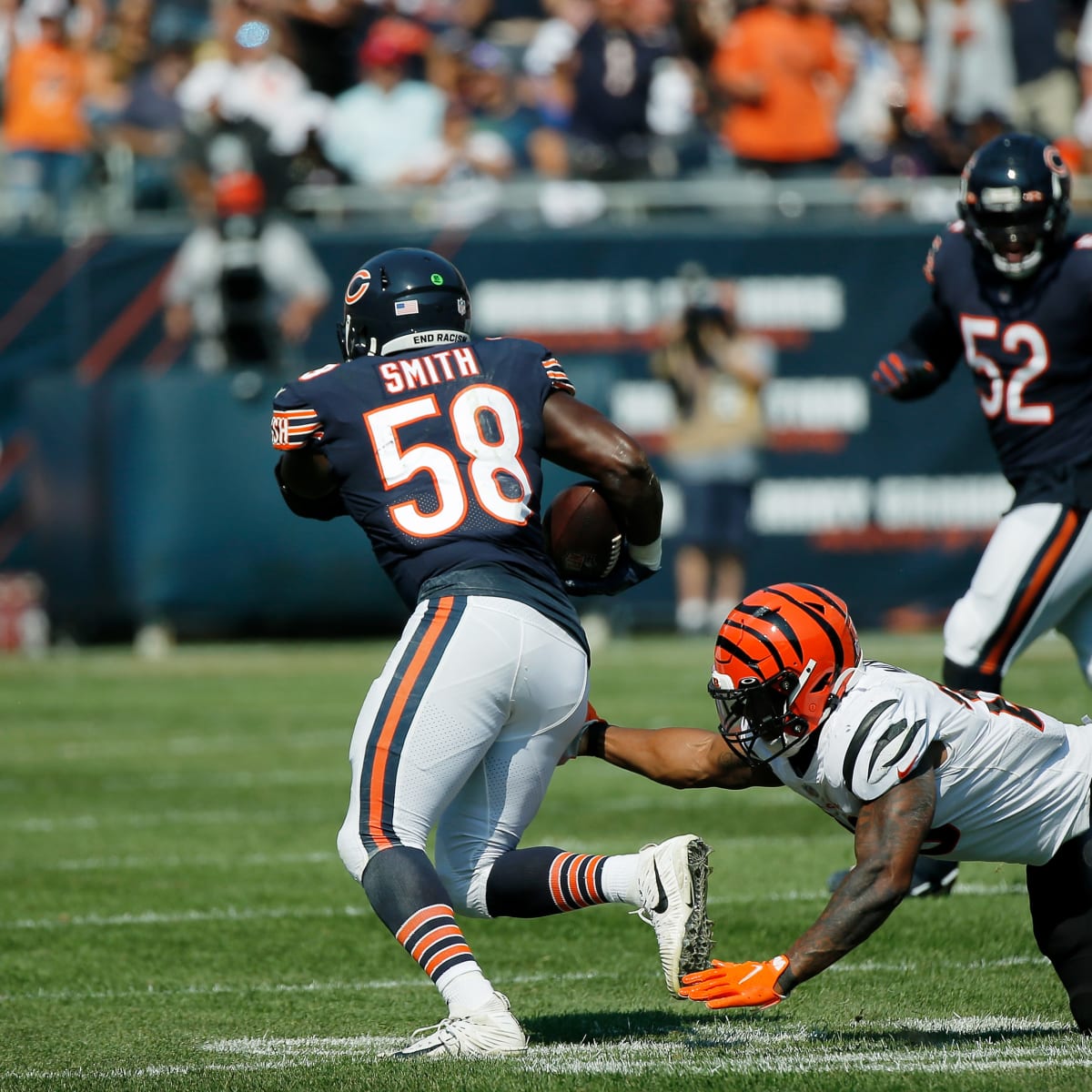 Roquan Smith returns interception 53 yards for TD for Bears