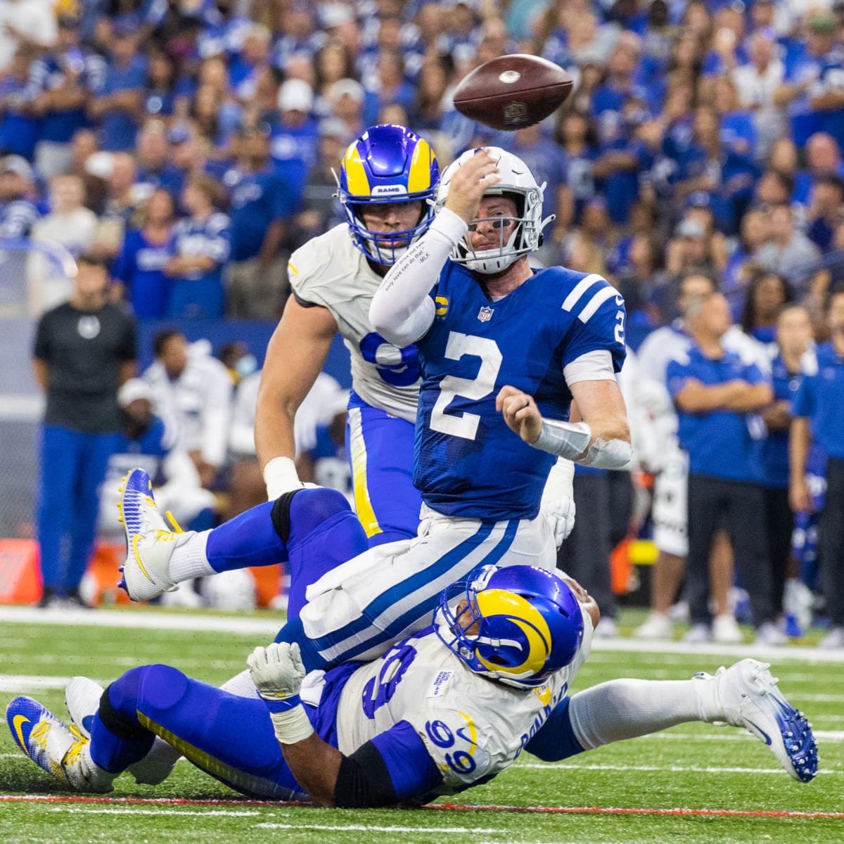 Colts QB Wentz out after injuring foot