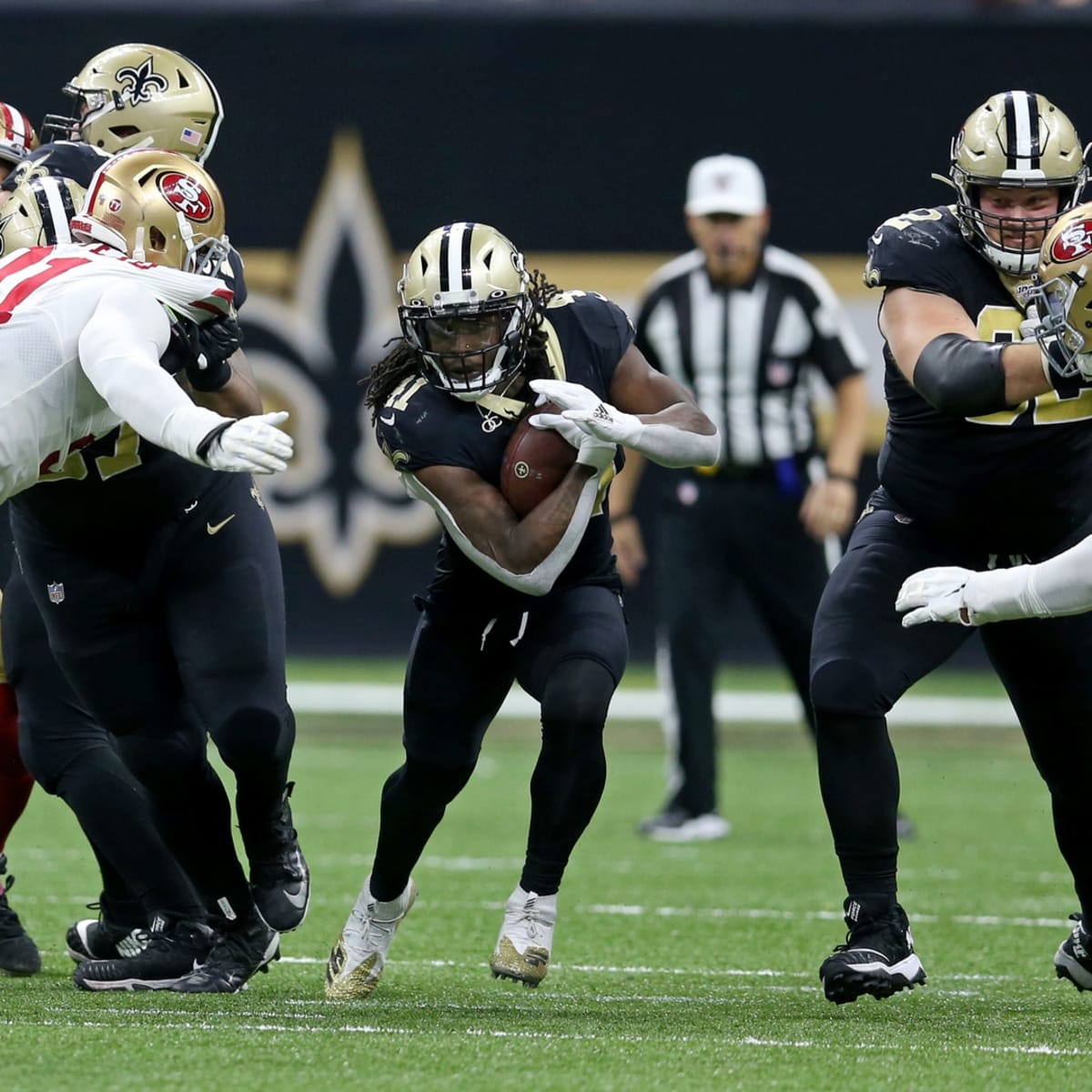 New Orleans Saints tight end Taysom Hill (7) runs during an NFL football  game against the San Francisco 49ers, Sunday, Nov.27, 2022, in Santa Clara,  Calif. (AP Photo/Scot Tucker Stock Photo - Alamy