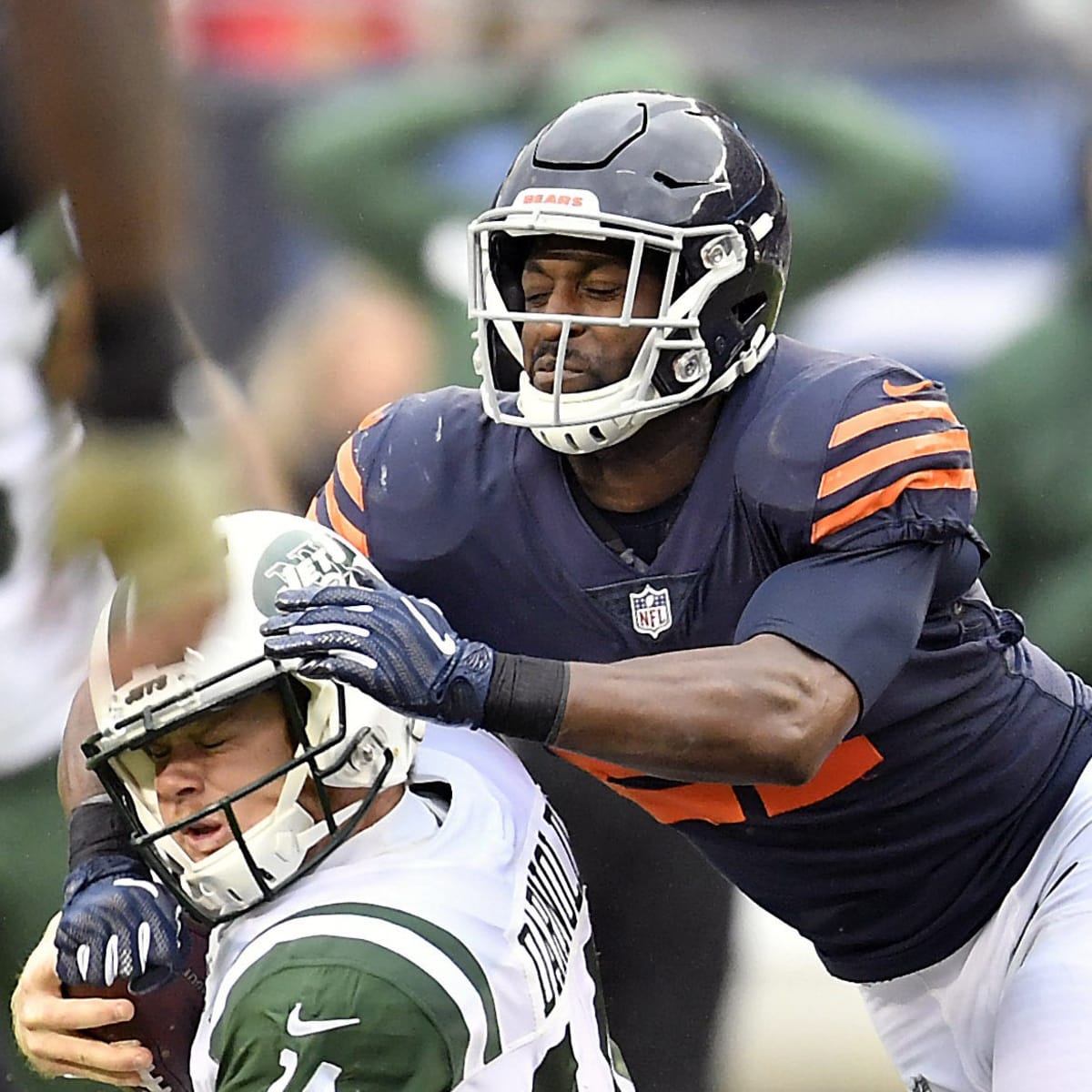 WATCH: Bears rookies Jaquan Brisker, Kyler Gordon both grab 1-handed INTs  vs. Patriots