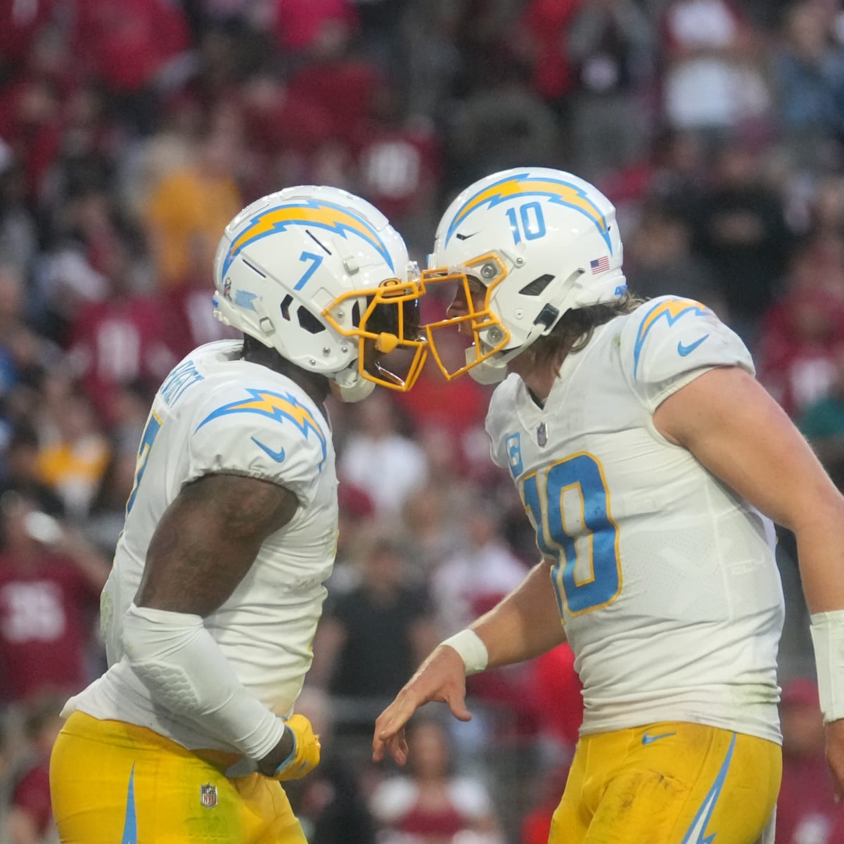 Justin Herbert keeps Chargers' playoff hopes alive with win over