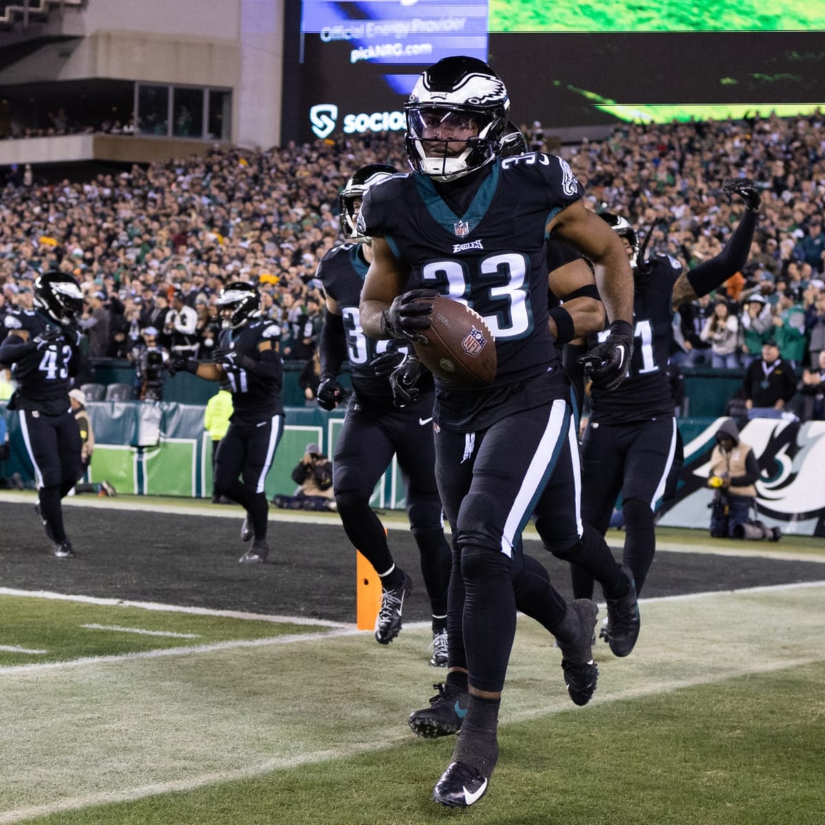 Philadelphia Eagles' Quez Watkins warms up before an NFL