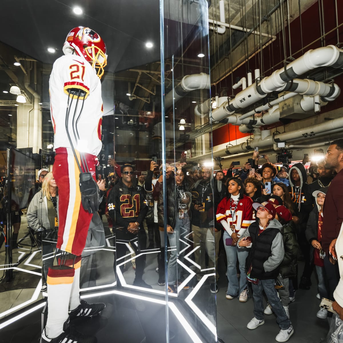 Sean Taylor Statue' is a Mannequin; Washington Commanders Ripped