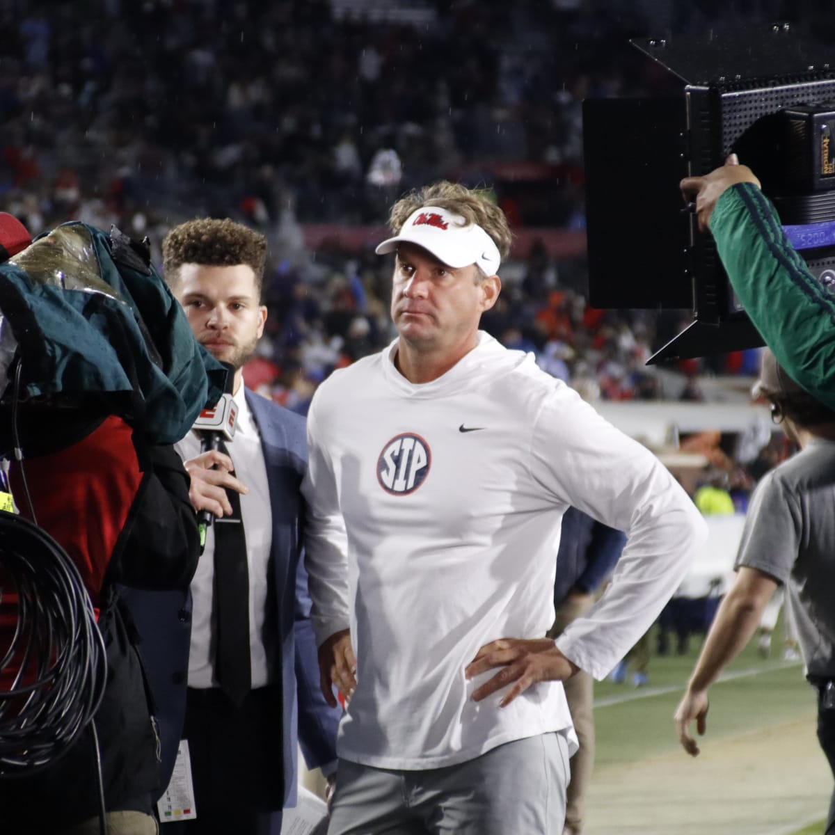 SI College Football on X: Lane Kiffin pulled up in the