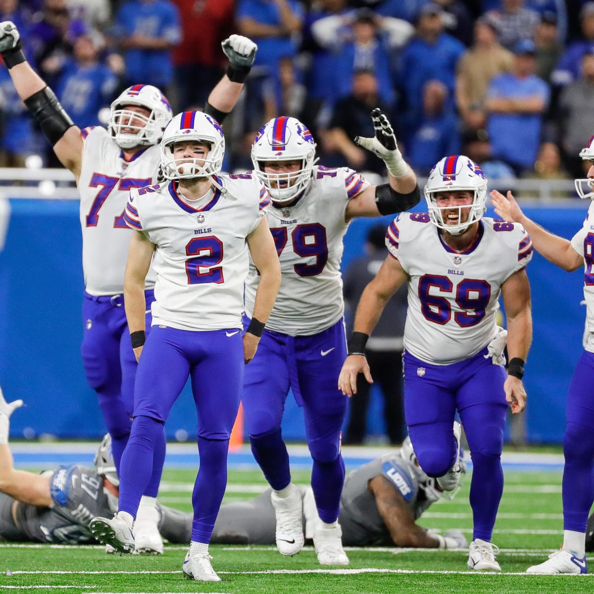 Bills' Stefon Diggs soaks in Chiefs' AFC championship game celebration, by  himself, on the field