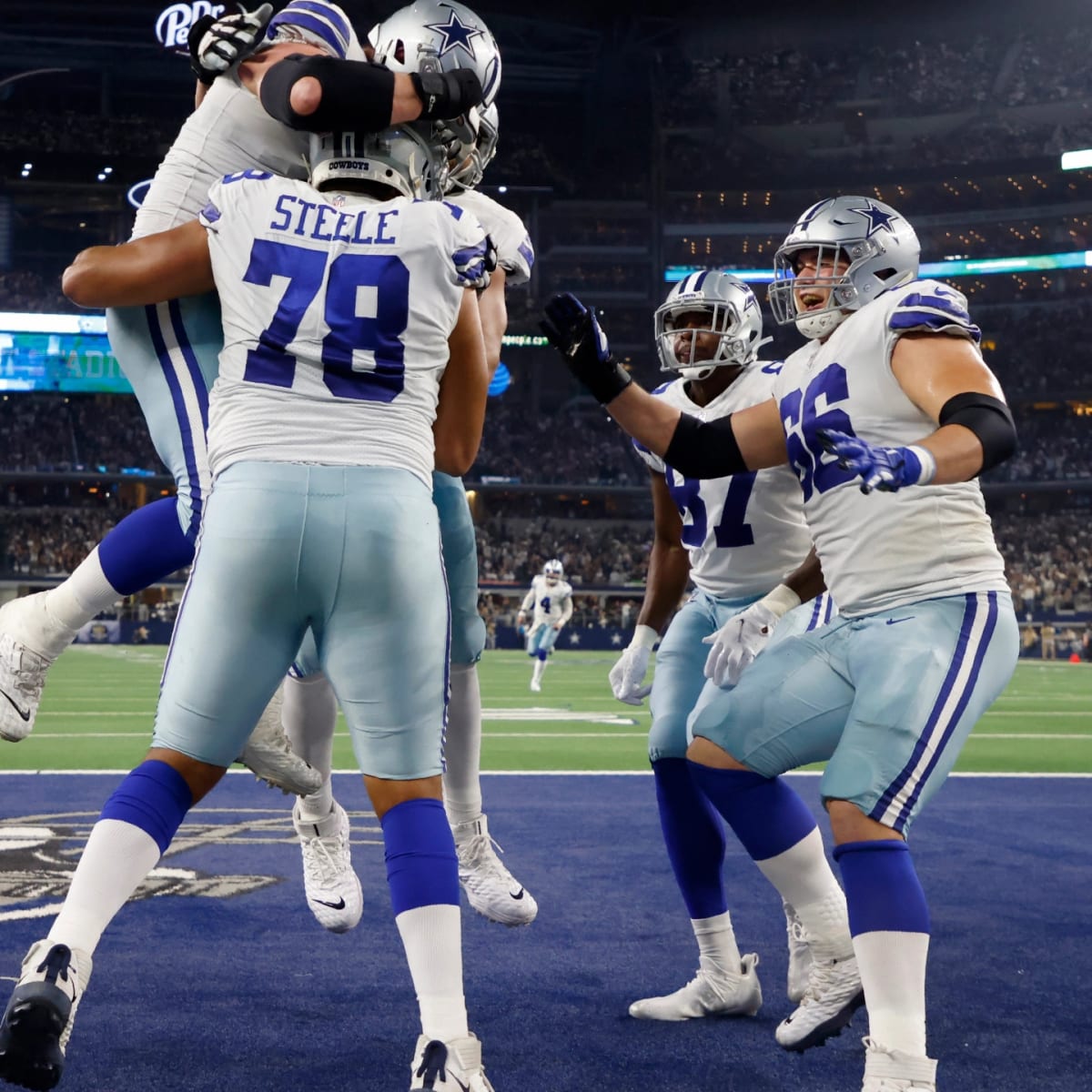 Dallas Cowboys RT Terence Steele Out Season, ACL Injury