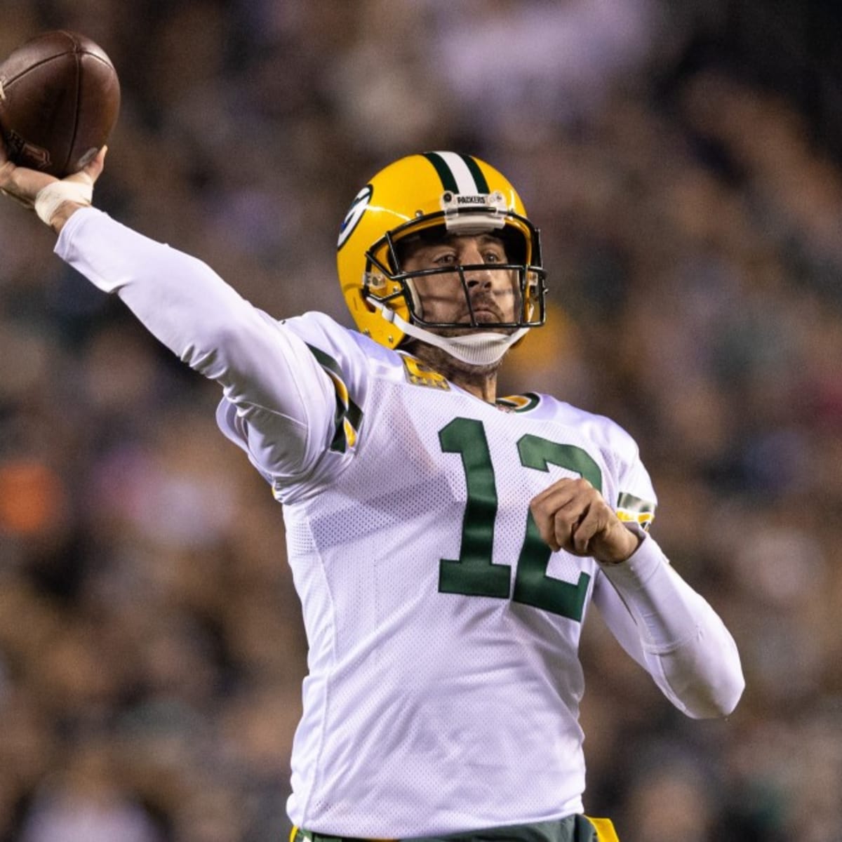 Aaron Rodgers Injures Ribs in Packers' Loss to Eagles