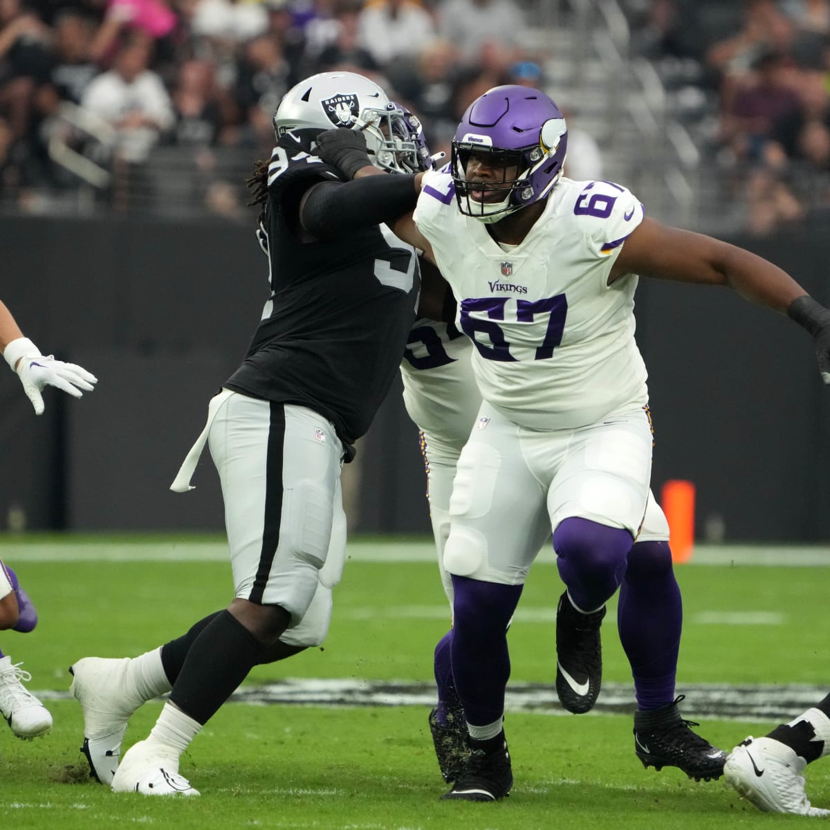 Vikings injury updates: Oli Udoh, Christian Darrisaw, Marcus Davenport -  Sports Illustrated Minnesota Vikings News, Analysis and More