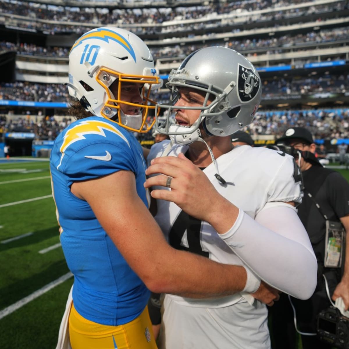 Week 13 Raiders-Chargers: Las Vegas win shakes up AFC West - Silver And  Black Pride