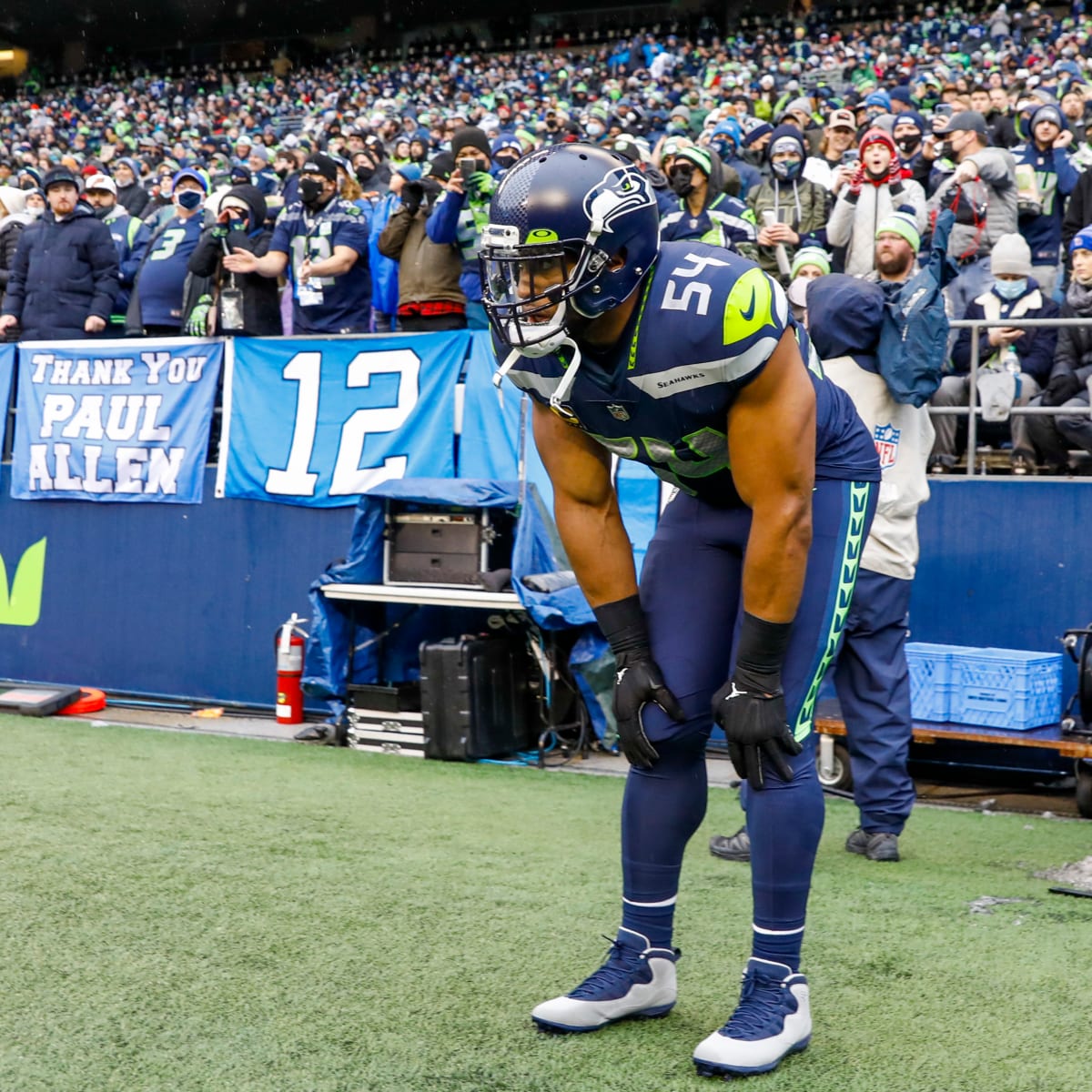 Los Angeles Rams linebacker Bobby Wagner (45) against the Seattle Seahawks  in an NFL football game, Sunday, Dec. 4, 2022, in Inglewood, Calif.  Seahawks won 27-23. (AP Photo/Jeff Lewis Stock Photo - Alamy