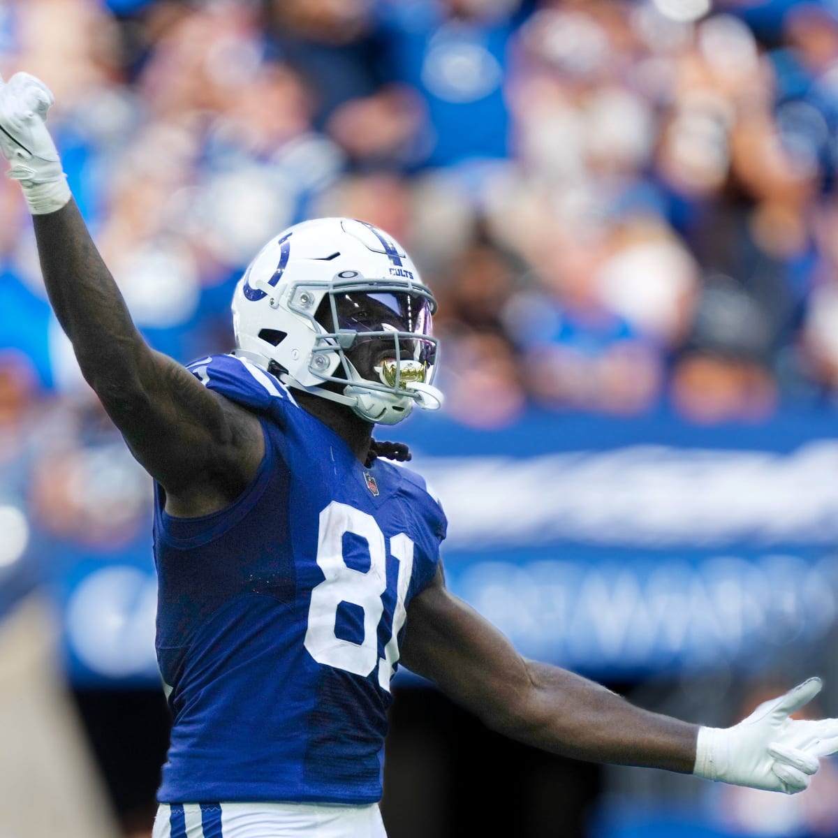 Indianapolis Colts tight end Jelani Woods (80) wears Salute to