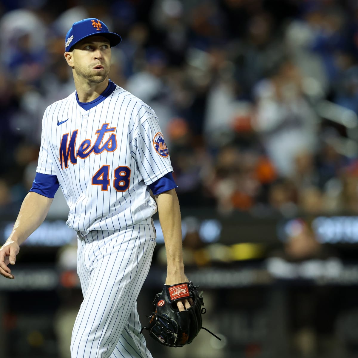 Jacob deGrom leaves the New York Mets for the Texas Rangers