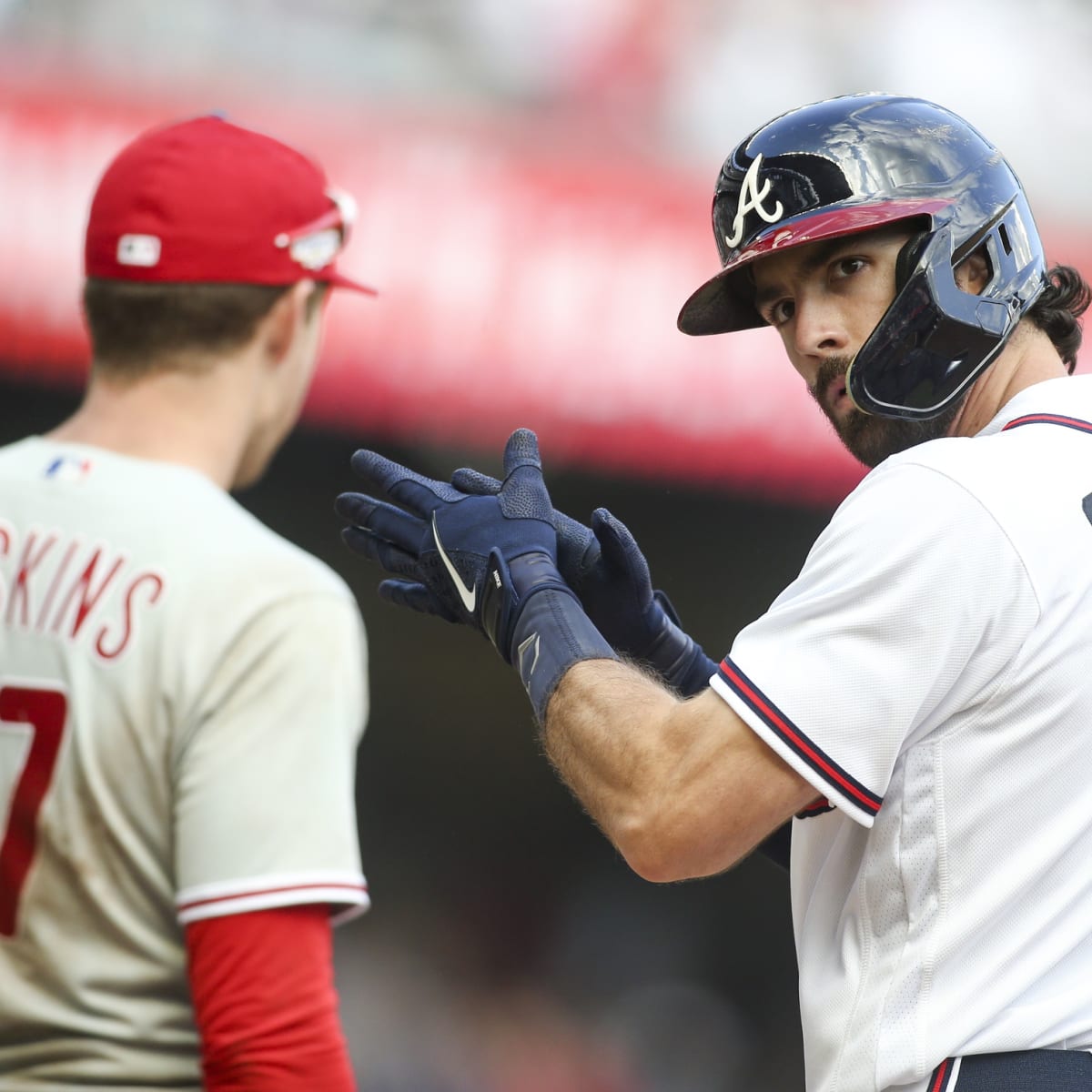 Dansby Swanson delivers biggest hit of his career, in biggest