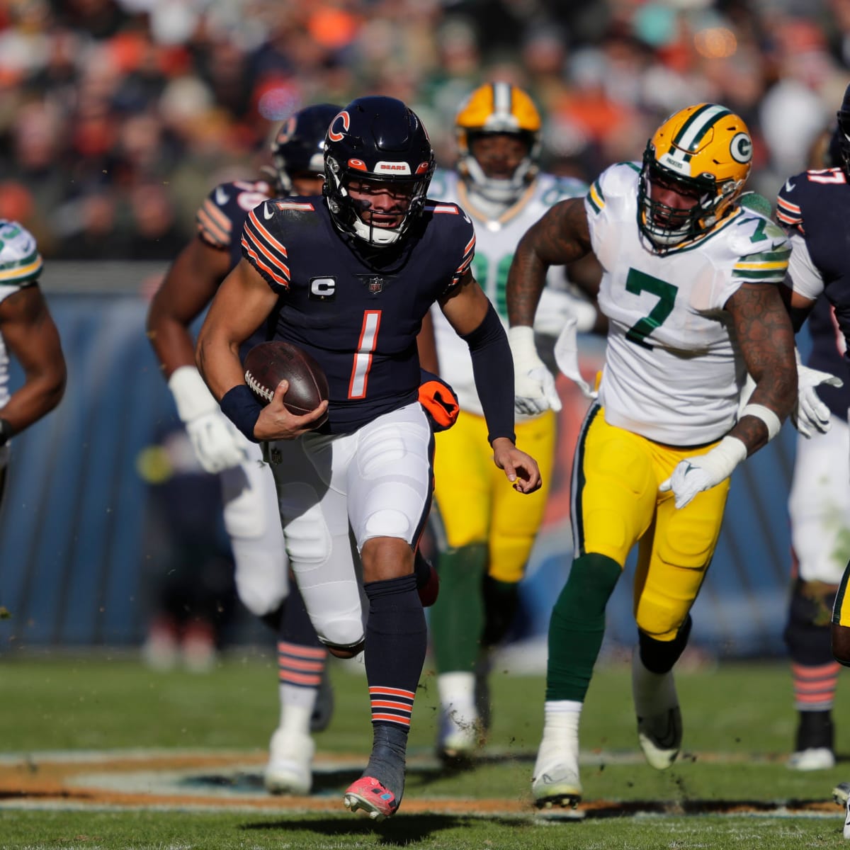 Justin Fields Returns, But Chicago Bears Lose Their 6th Straight Game — And  8th Straight To Green Bay Packers - Chicago Tribune