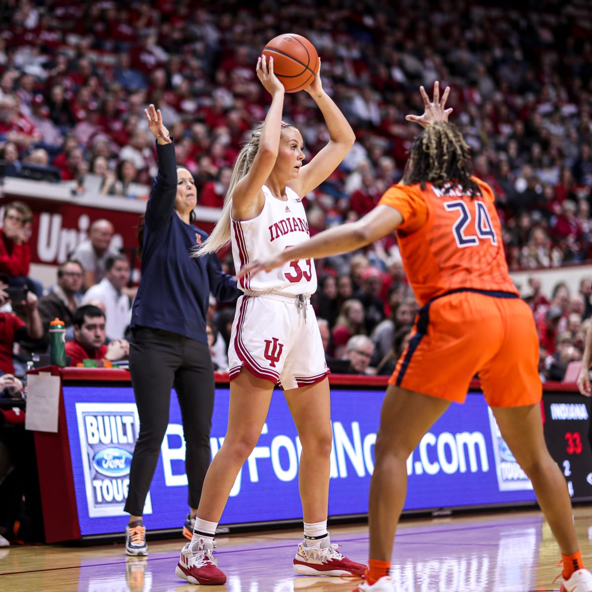 Series Opener Slips Away at Illinois - Indiana University Athletics