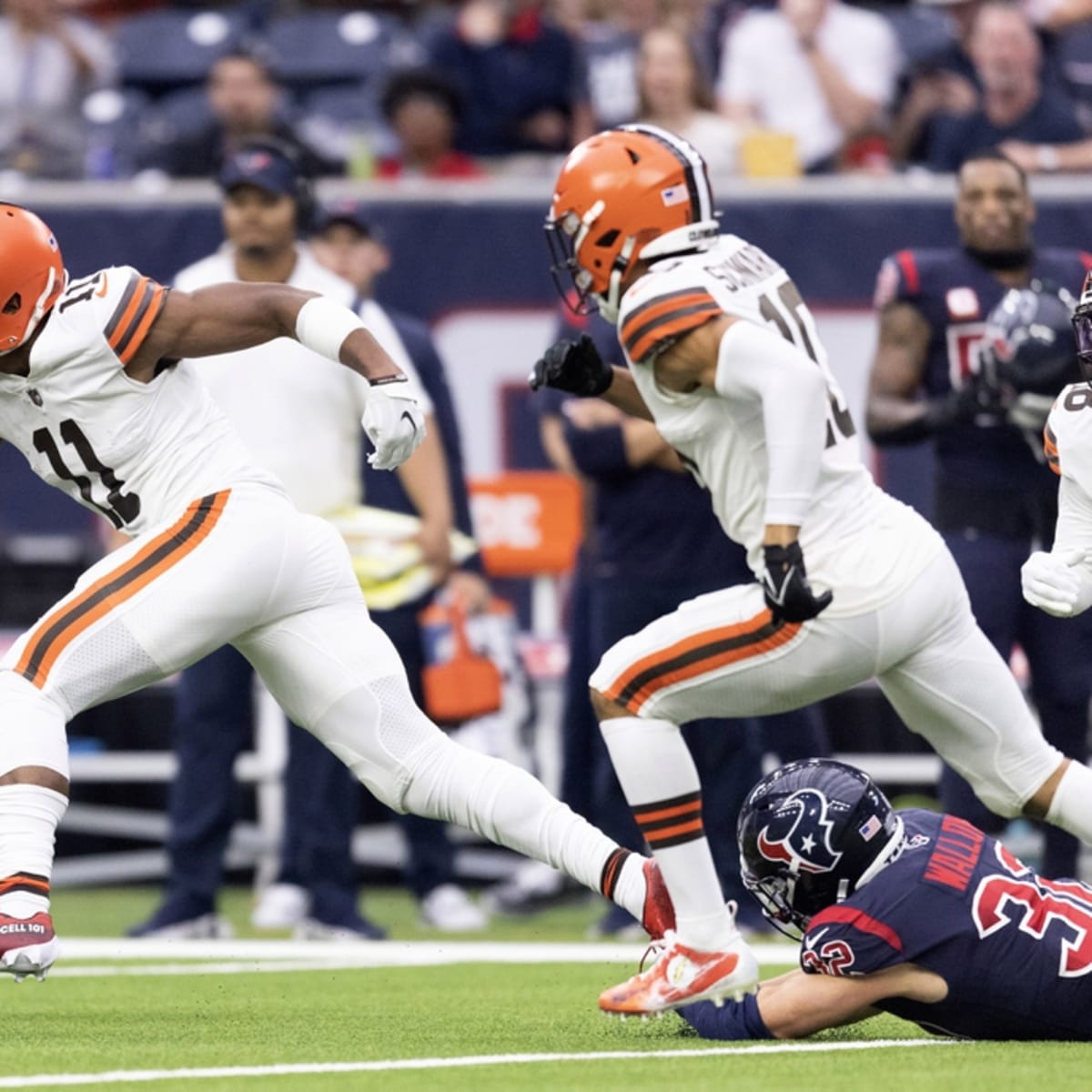 Cleveland Browns 101: What this year's rookies (and Amari Cooper) should  know about the team 